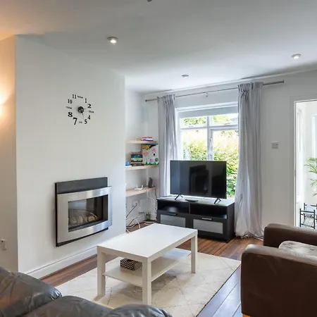 Retreat In Tulfarris County Wicklow - Ireland Tatil Evi