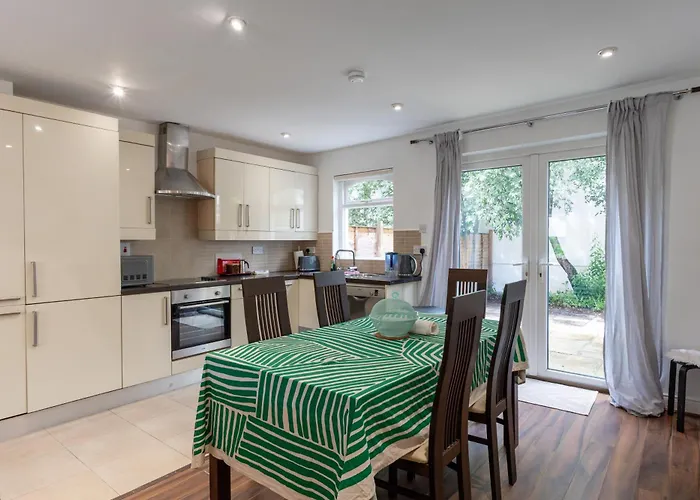 Retreat In Tulfarris County Wicklow - Ireland Blessington