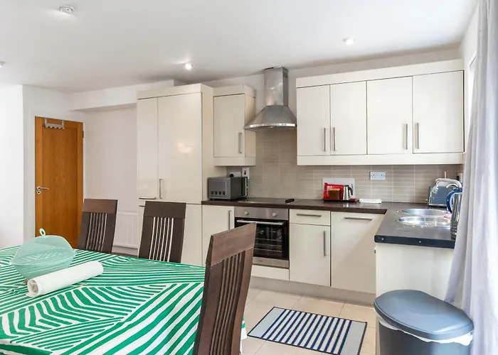 Retreat In Tulfarris County Wicklow - Ireland Hébergement de vacances *